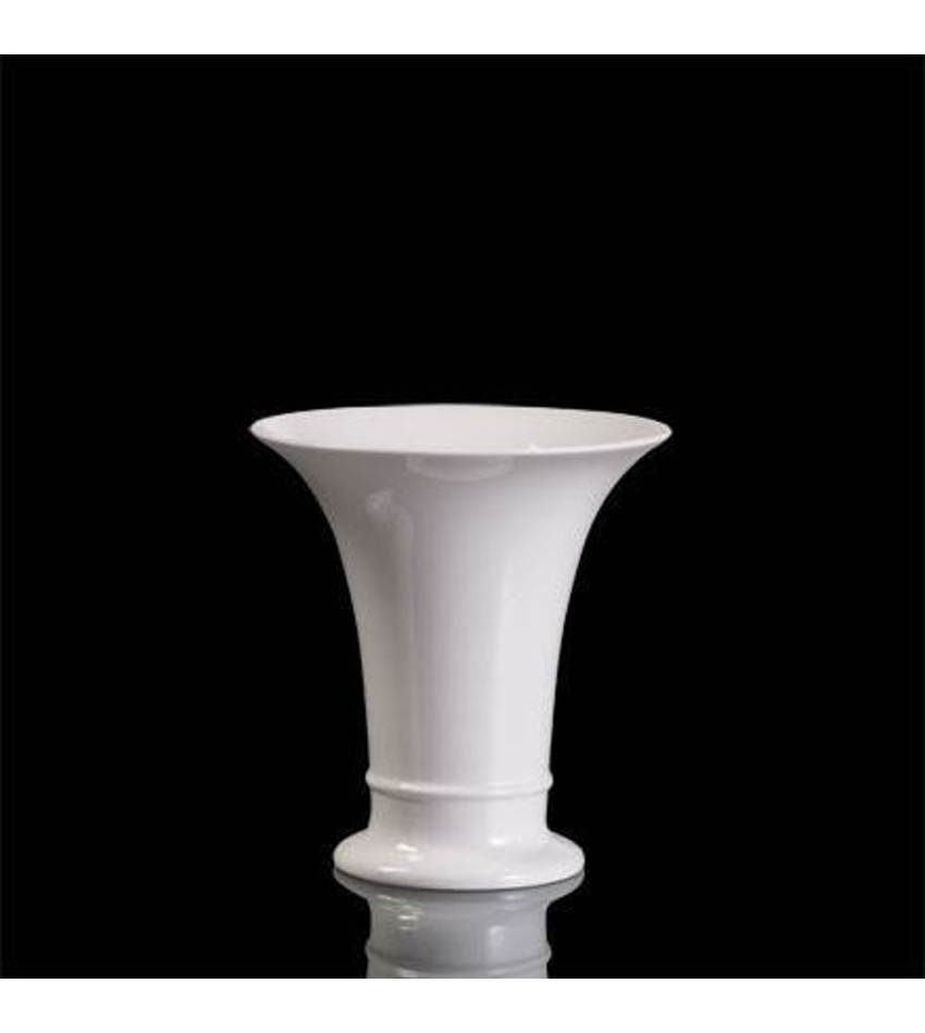 G14001663 - Trumpet Classic Vase
7 1/2"
