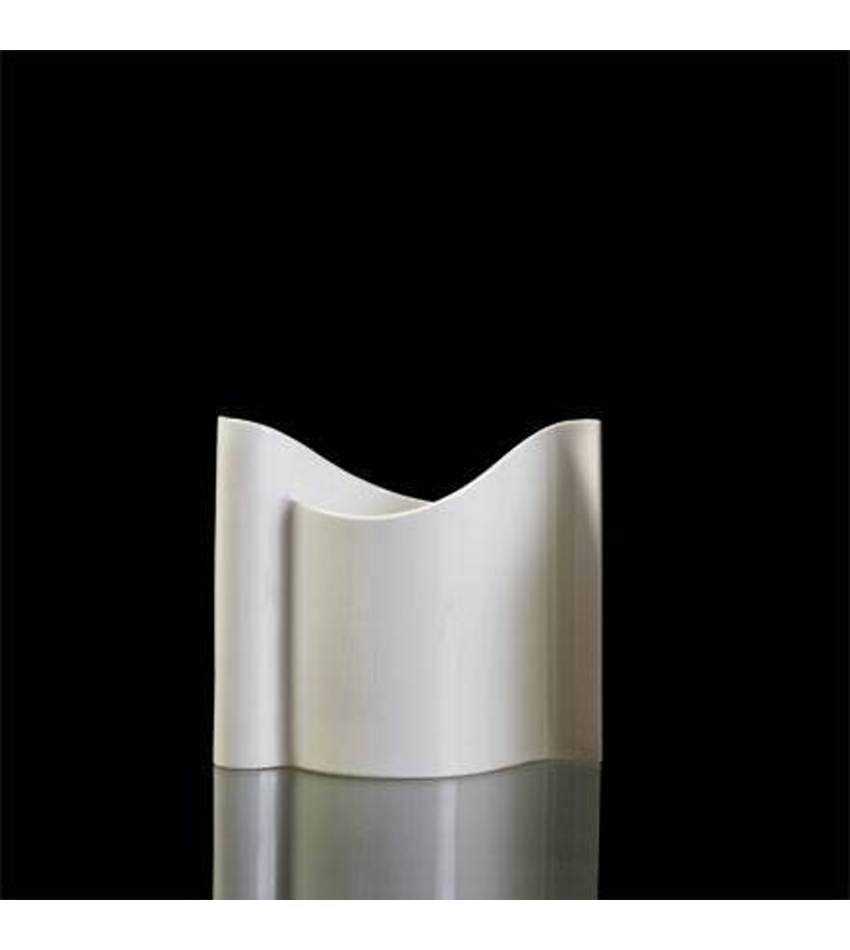 G14001432 - Schwinge Vase
8"