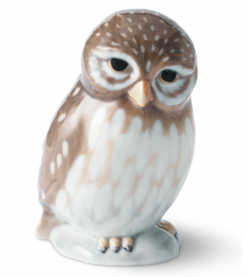 2020RC1051100 - 2020 Annaul Figurine - Owl