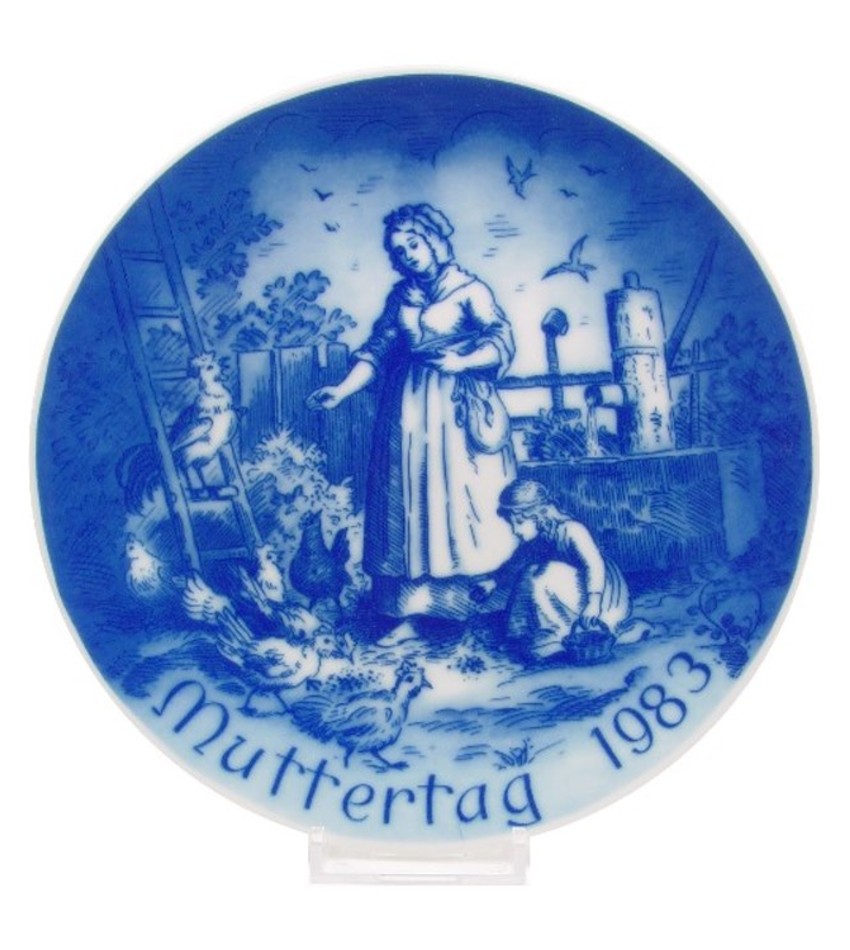 83BMD - 1983 Bareuther Mother's Day Plate