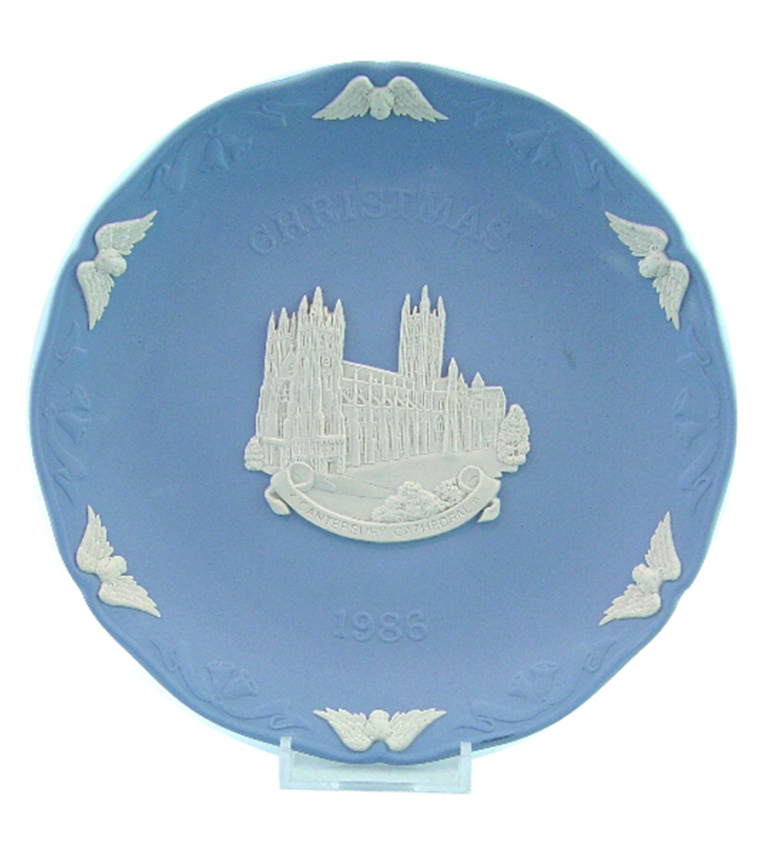 86WCATH - 1986 Wedgwood Cathedral Plate