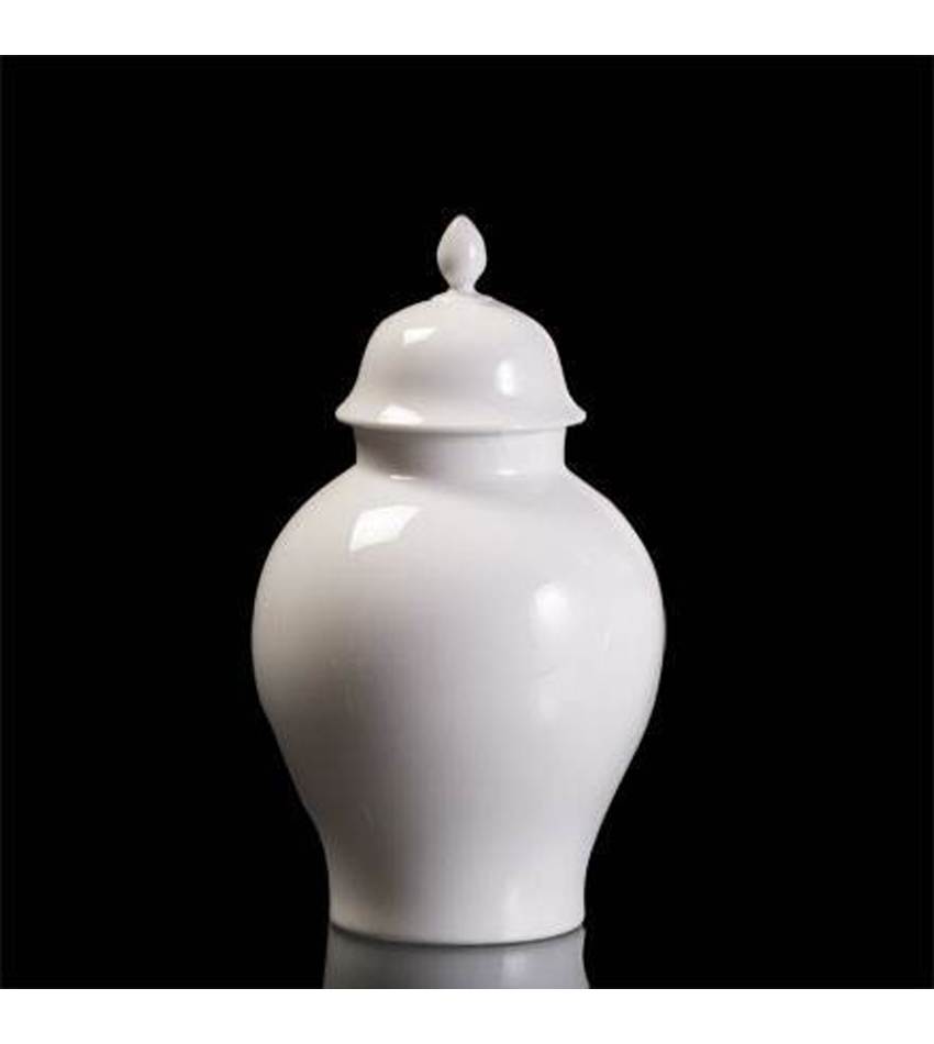 G14000103 - Orient Vase
14 3/4"