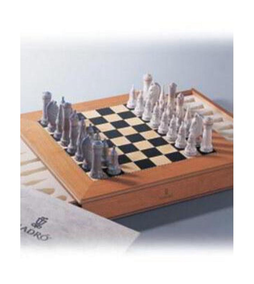L6333 - Medieval Chess Set