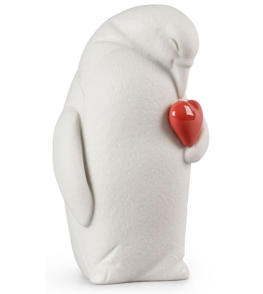 L9439 - Colby - protective penguin