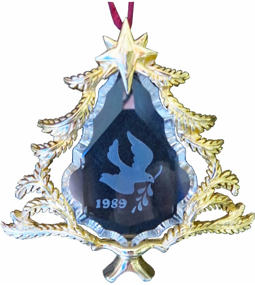 S92319 - 1989 Ornament